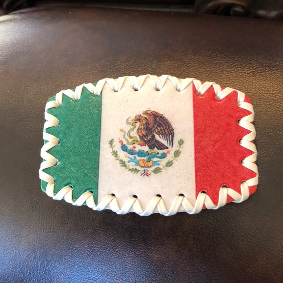 Flag of Mexico Belt Buckle White Leather Silver - Picture 2 of 3